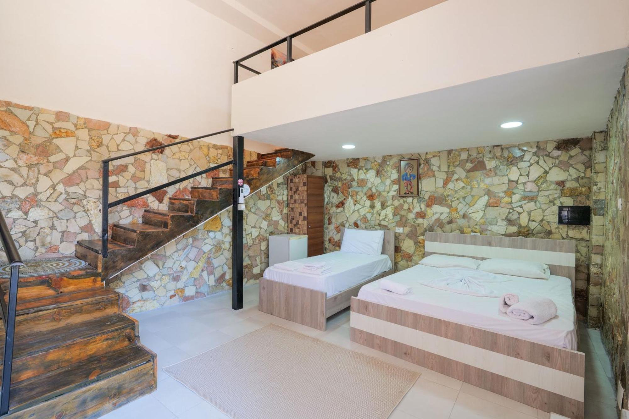 Garden Villa Lake Side & Glamping Ksamil Zewnętrze zdjęcie