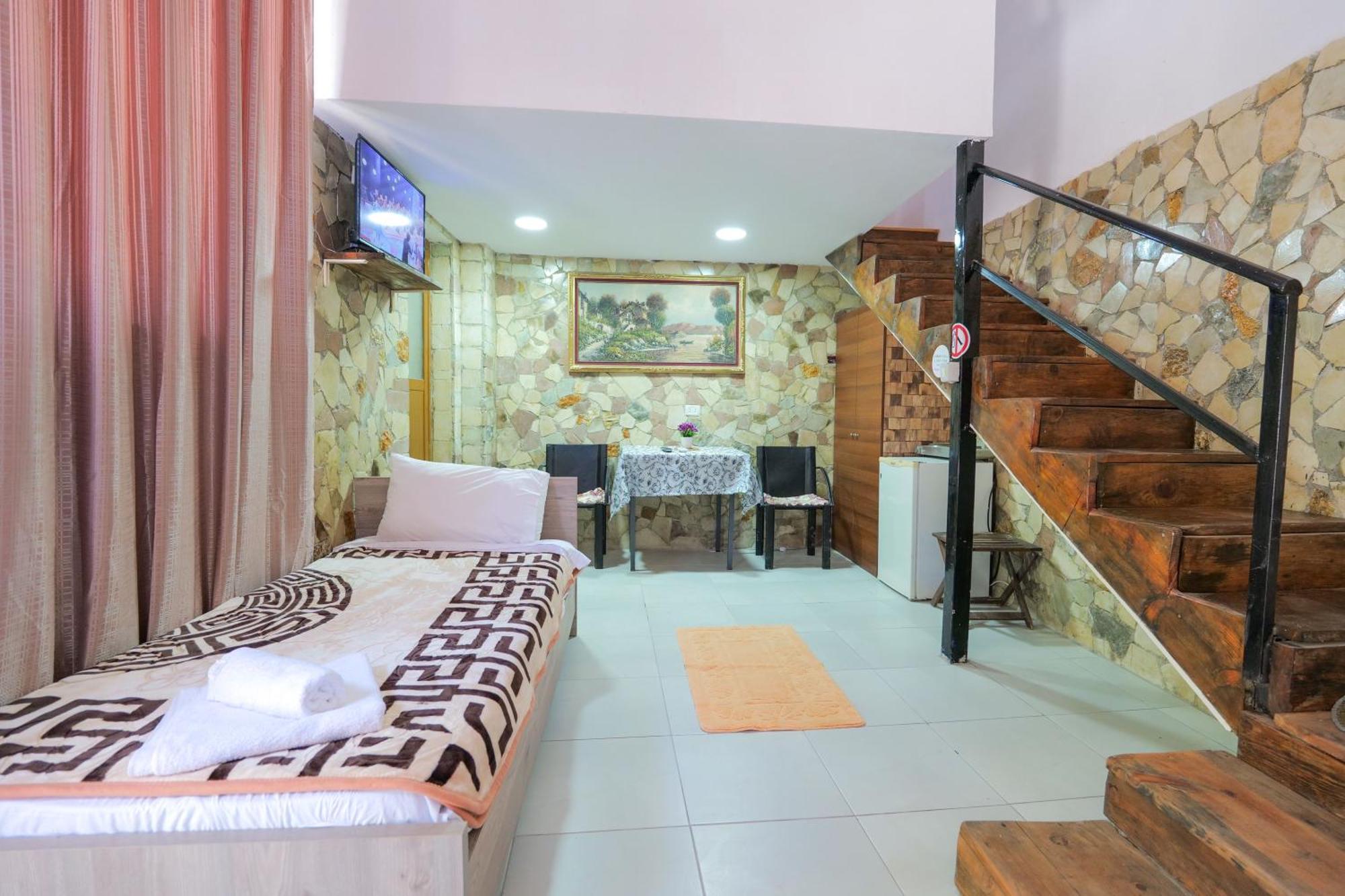 Garden Villa Lake Side & Glamping Ksamil Zewnętrze zdjęcie