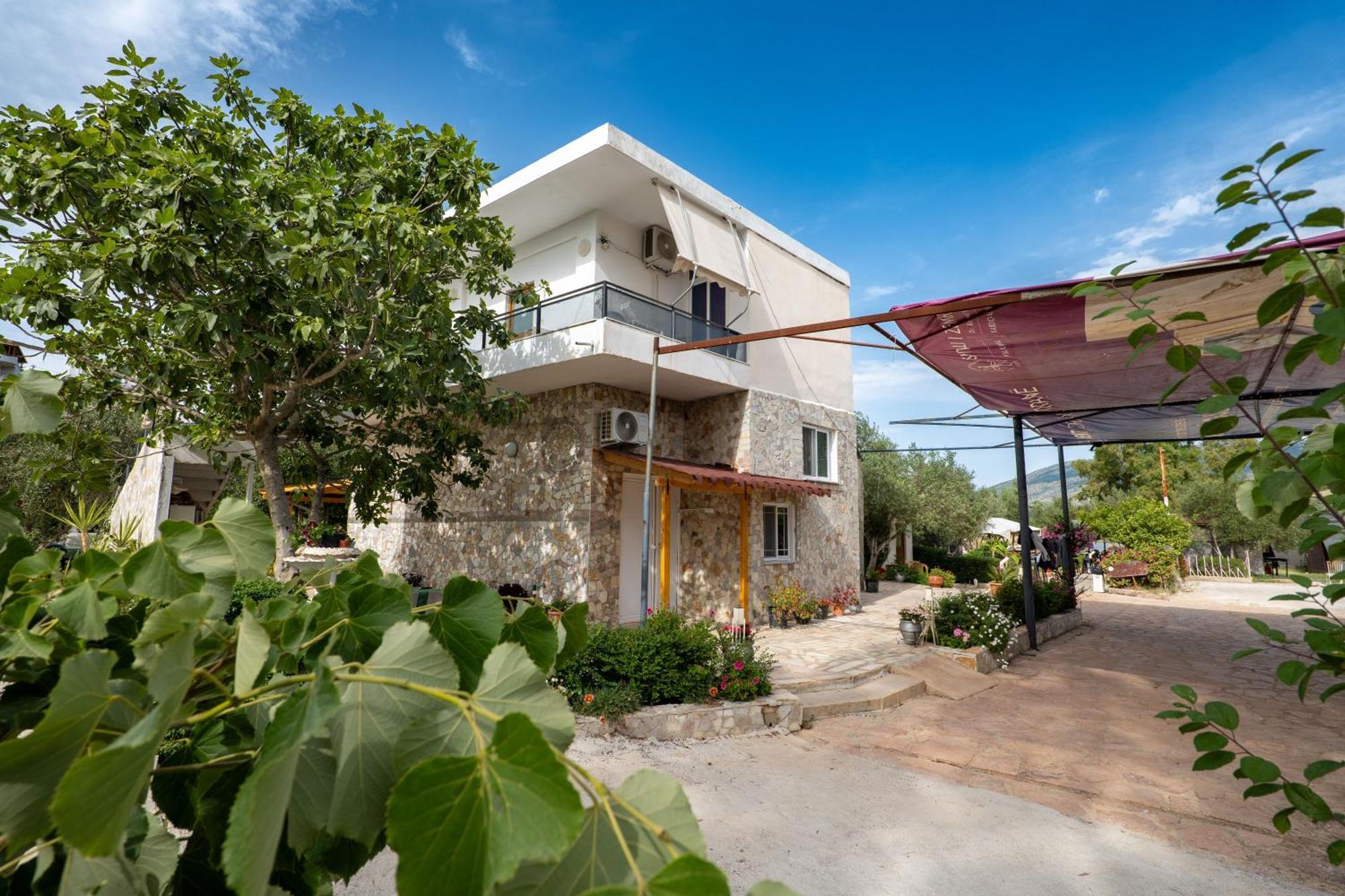 Garden Villa Lake Side & Glamping Ksamil Zewnętrze zdjęcie
