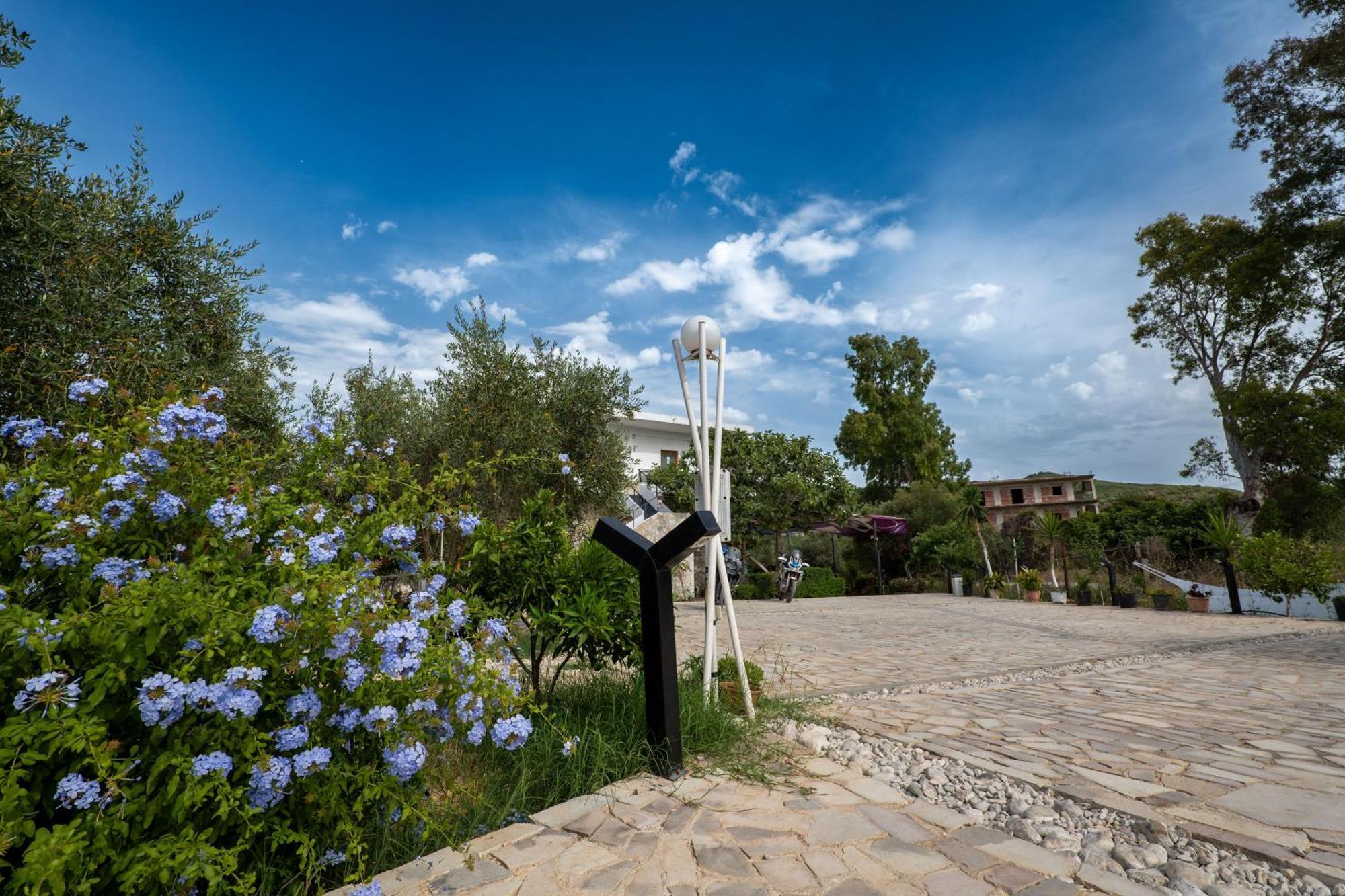 Garden Villa Lake Side & Glamping Ksamil Zewnętrze zdjęcie