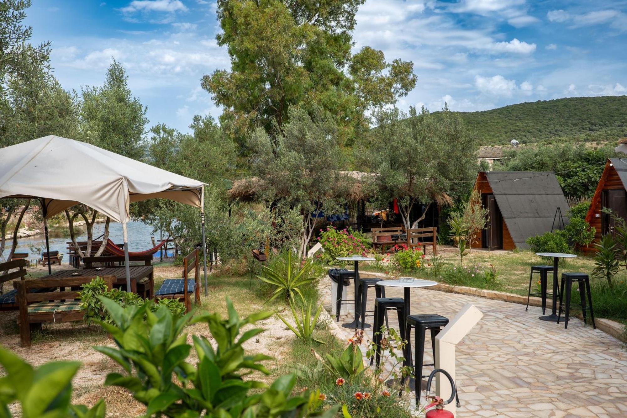 Garden Villa Lake Side & Glamping Ksamil Zewnętrze zdjęcie