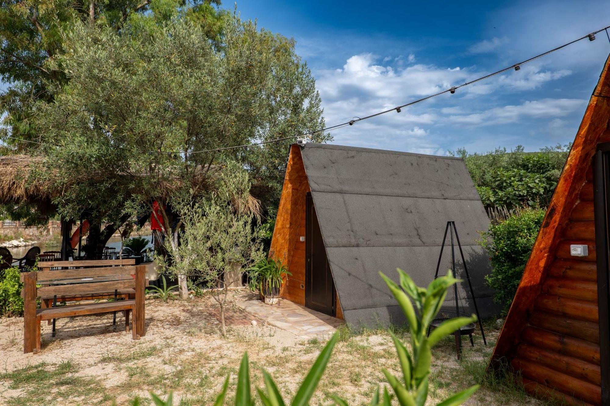 Garden Villa Lake Side & Glamping Ksamil Zewnętrze zdjęcie