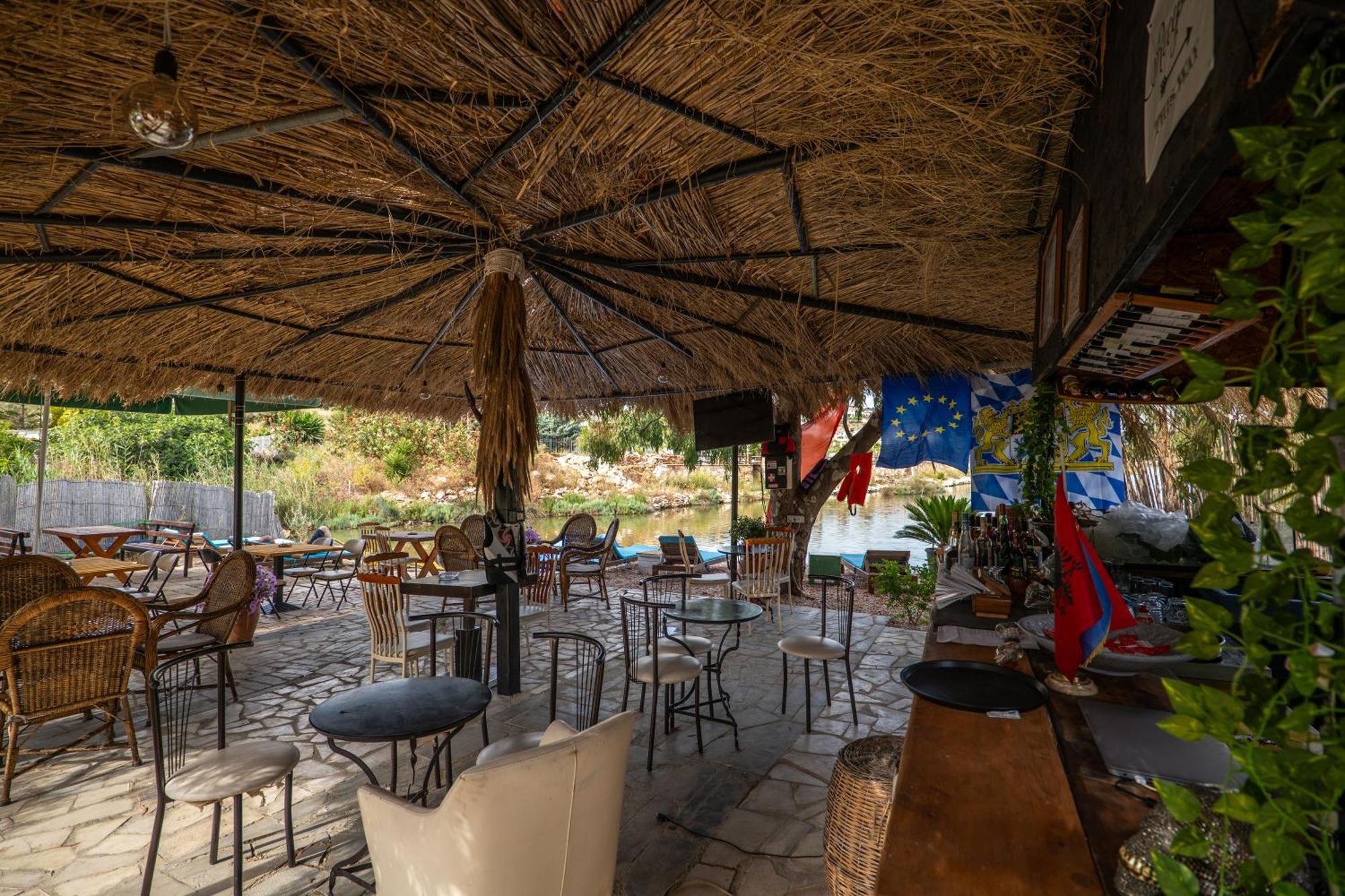 Garden Villa Lake Side & Glamping Ksamil Zewnętrze zdjęcie