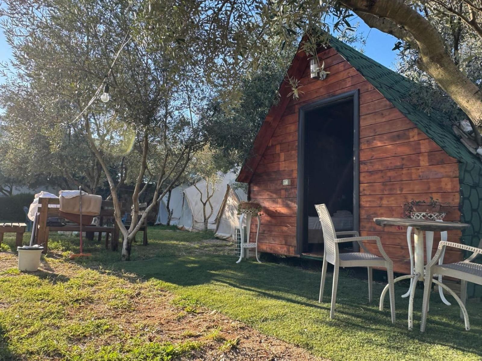 Garden Villa Lake Side & Glamping Ksamil Zewnętrze zdjęcie