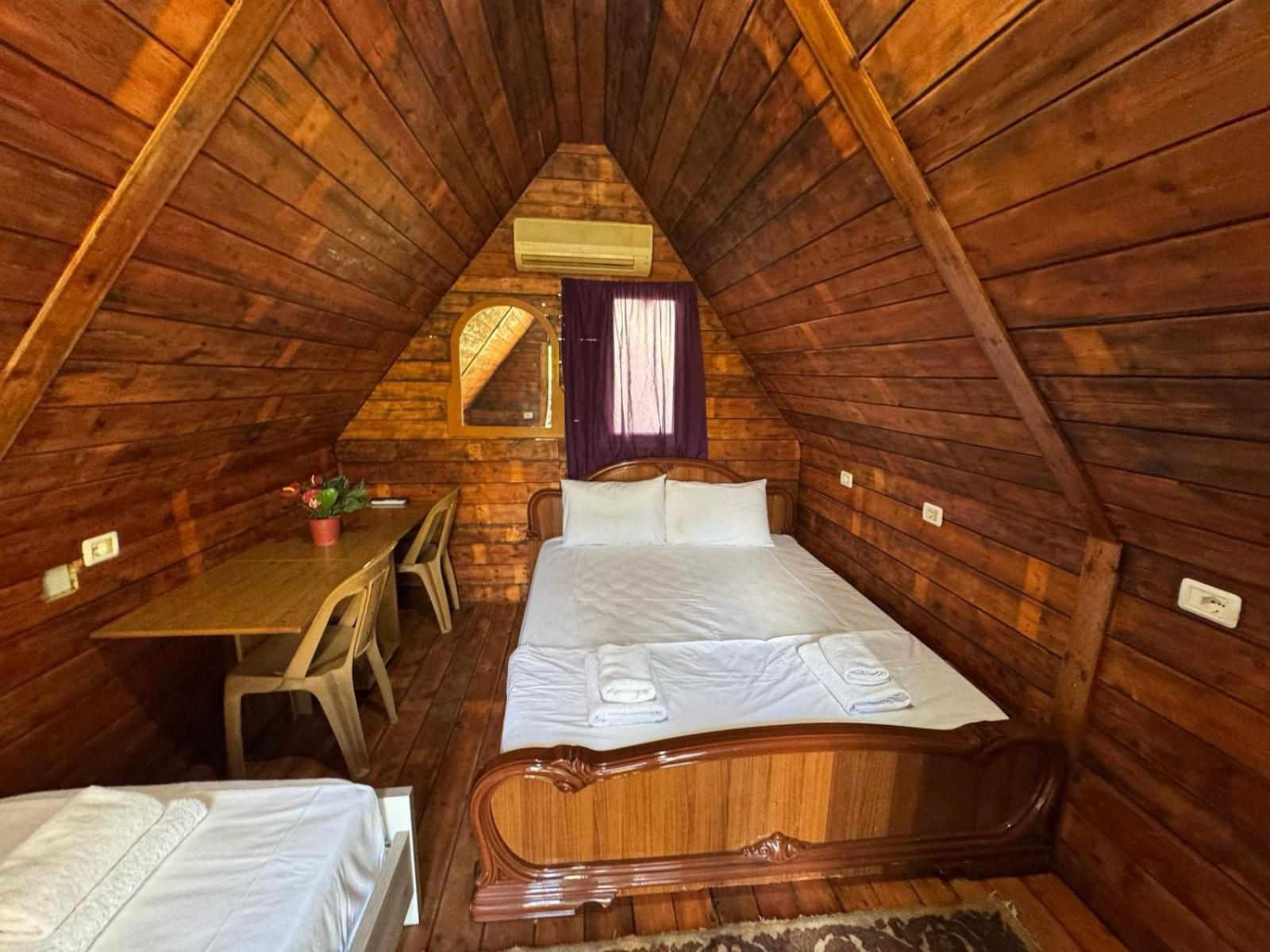 Garden Villa Lake Side & Glamping Ksamil Zewnętrze zdjęcie