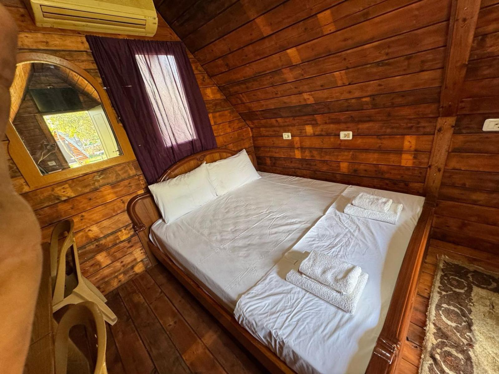 Garden Villa Lake Side & Glamping Ksamil Zewnętrze zdjęcie
